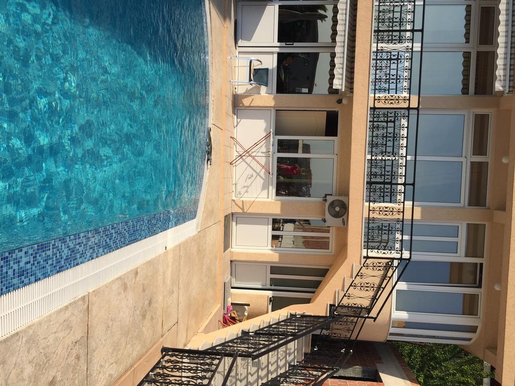 Apartments Nensy Bar Bagian luar foto